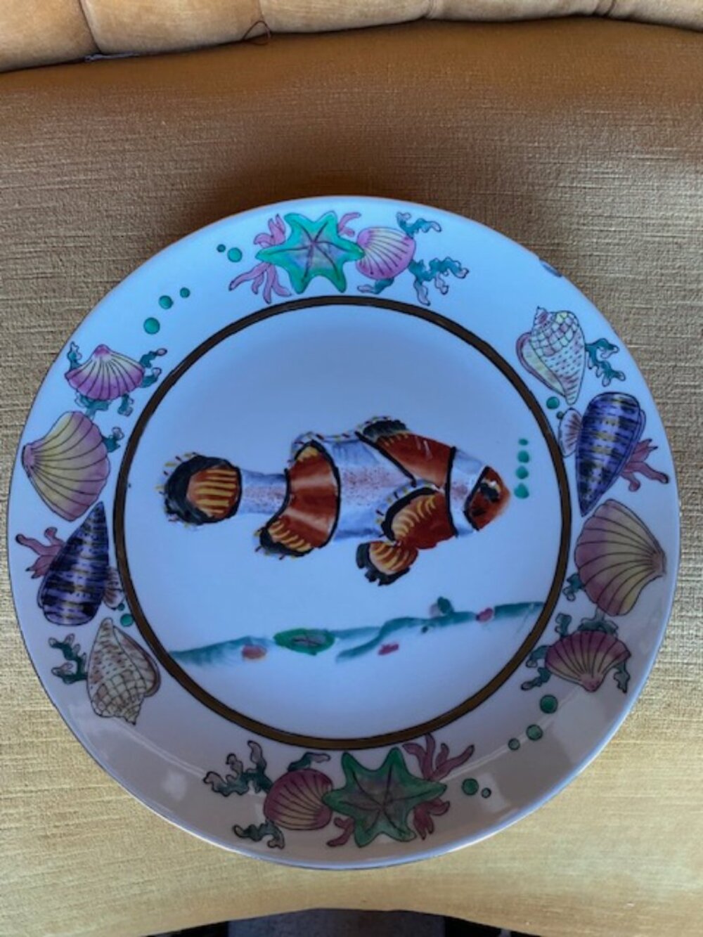 Oriental Accent Decorative Tropical Fish Plate Hand painted Vintage 9.25" Mint